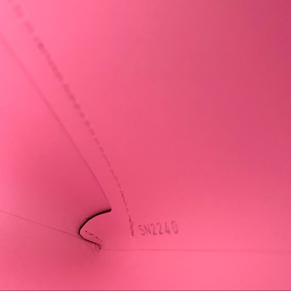 SOLD.  New LOUIS VUITTON Escale Kirigami trio - Picture 6 of 7